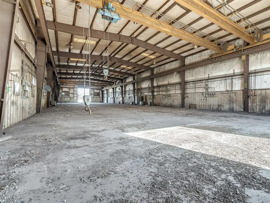 Photo 33 — 2309 E Highway 66 Street, El Reno, OK 73036