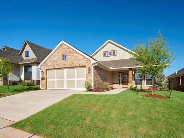Photo 2 — 3708 Bedrock Drive, Norman, OK 73069
