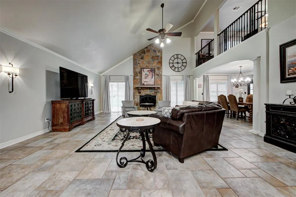 Photo 9 — 3936 Spyglass Road, Oklahoma City, OK 73120