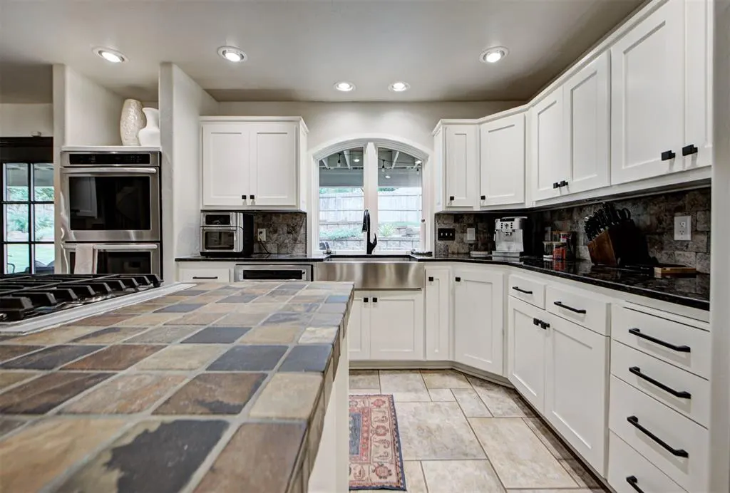 Photo 15 — 3936 Spyglass Road, Oklahoma City, OK 73120