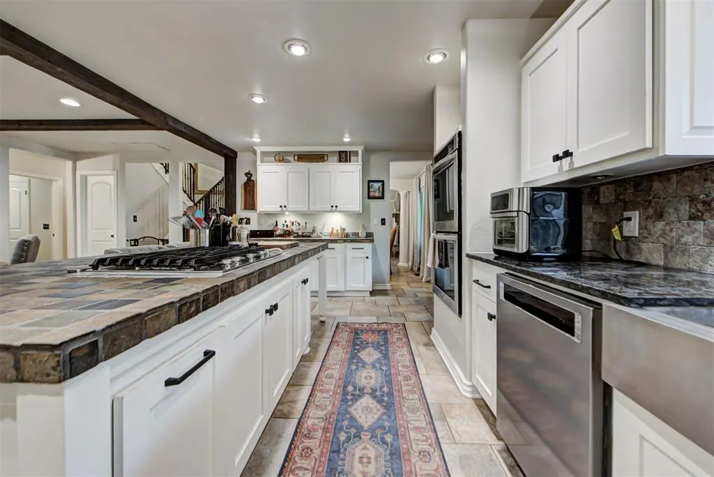 Photo 16 — 3936 Spyglass Road, Oklahoma City, OK 73120