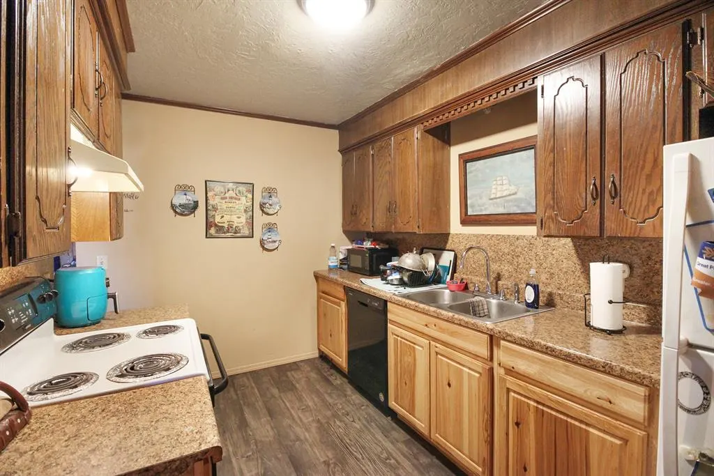 Photo 7 — 212 S Mockingbird Lane, Stillwater, OK 74074