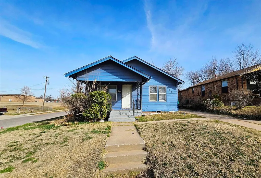 Front exterior — 1501 NE 17th Street, Oklahoma City, OK 73111