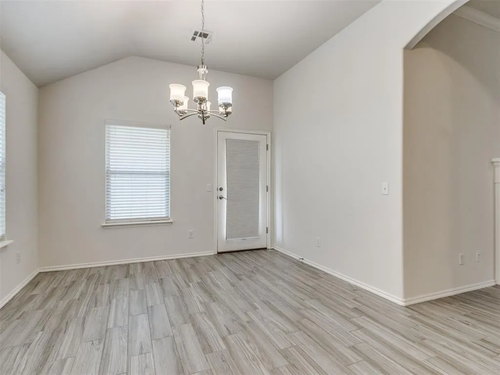 Photo 12 — 712 Windy Lane, Yukon, OK 73099