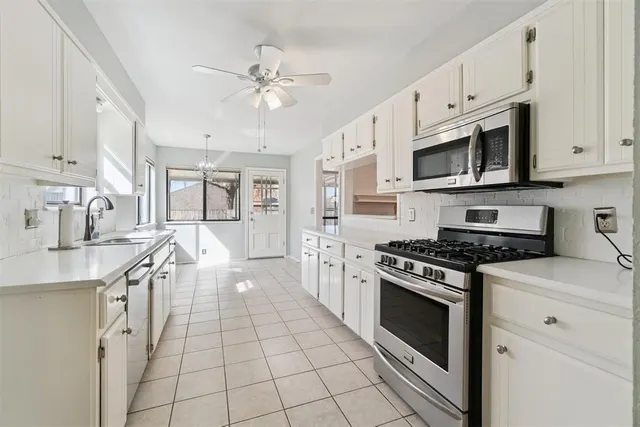 Photo 2 — 4209 Mellow Hill Drive, Oklahoma City, OK 73120