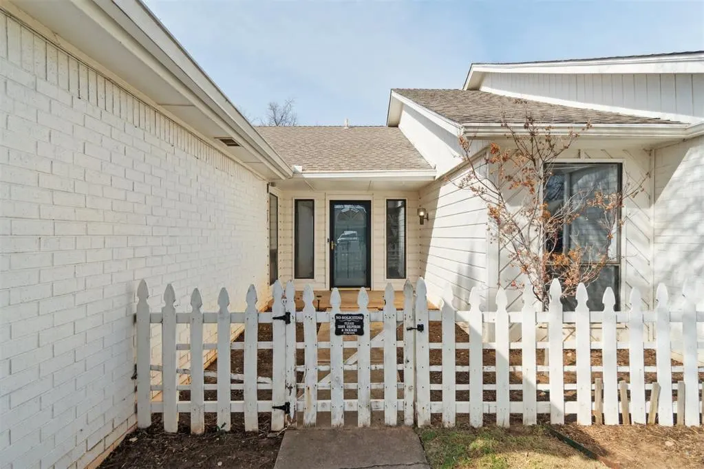 Photo 8 — 4209 Mellow Hill Drive, Oklahoma City, OK 73120