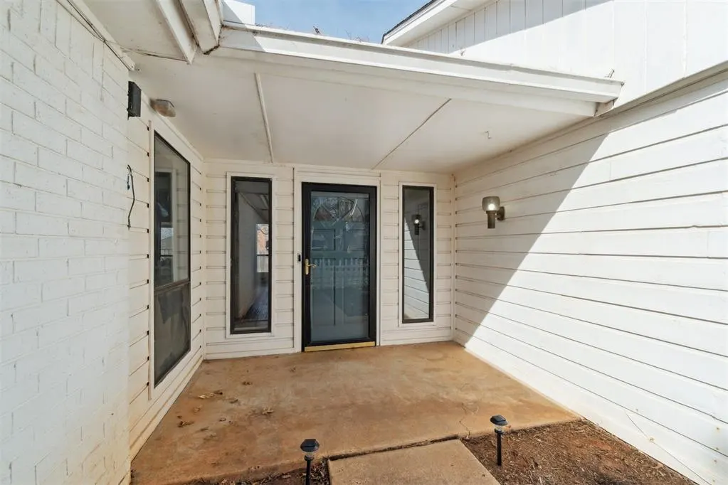 Photo 9 — 4209 Mellow Hill Drive, Oklahoma City, OK 73120