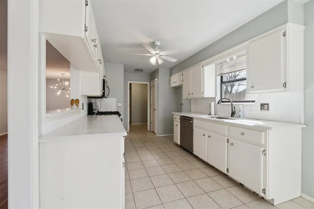 Photo 18 — 4209 Mellow Hill Drive, Oklahoma City, OK 73120