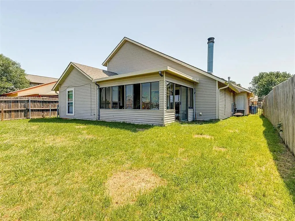 Photo 22 — 813 Lapwing Road, Edmond, OK 73003
