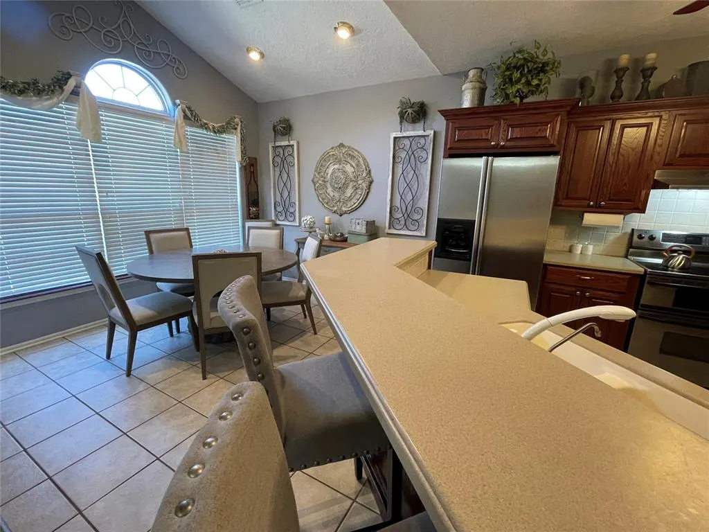 Photo 18 — 2210 Lakewood Drive, Chickasha, OK 73018