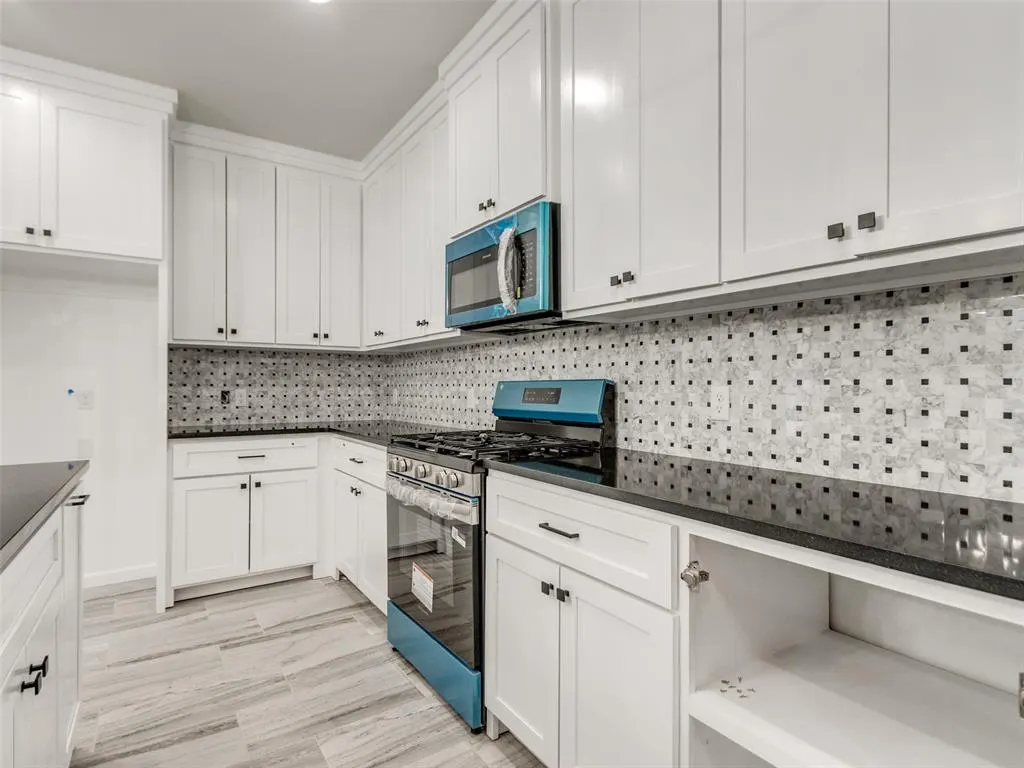 Photo 16 — 1509 NE 7 Street B, Oklahoma City, OK 73117