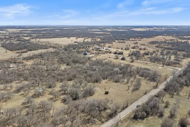 Photo 2 — N County Road 3000, Foster, OK 73434