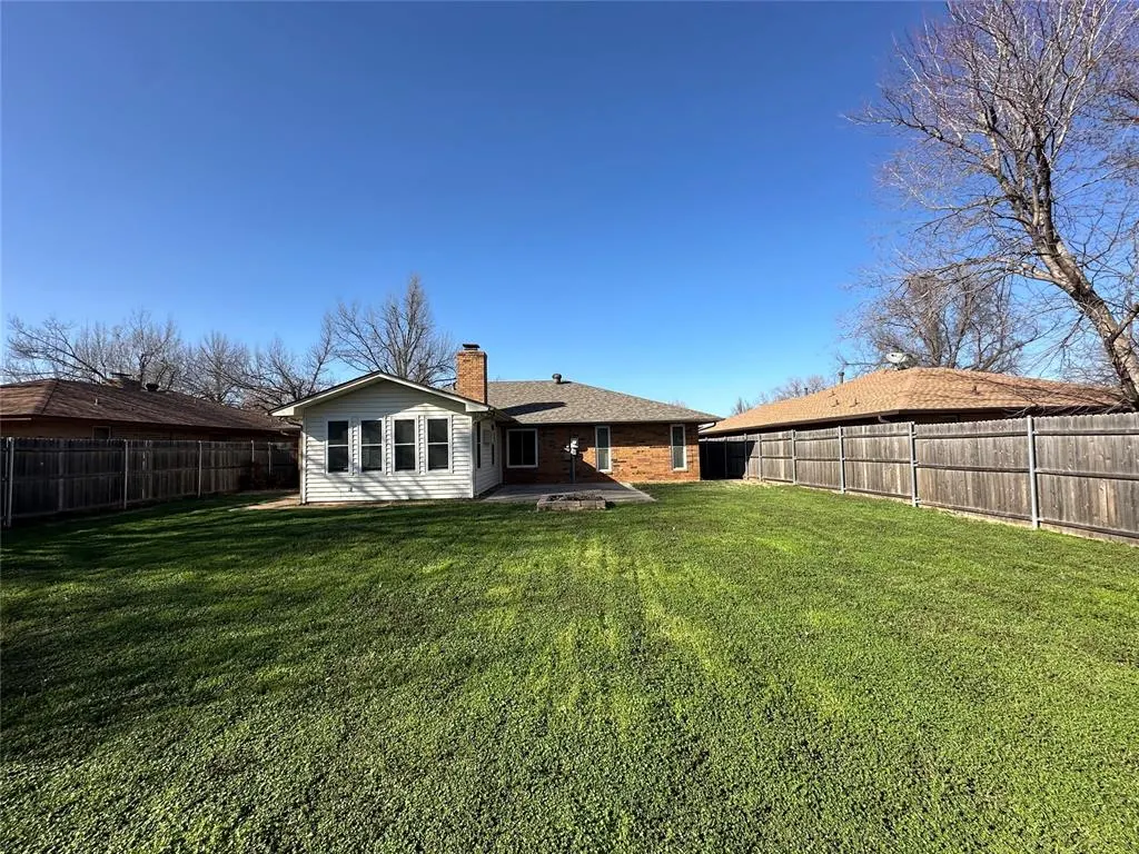 Photo 32 — 1212 Val Genes Road, Edmond, OK 73003