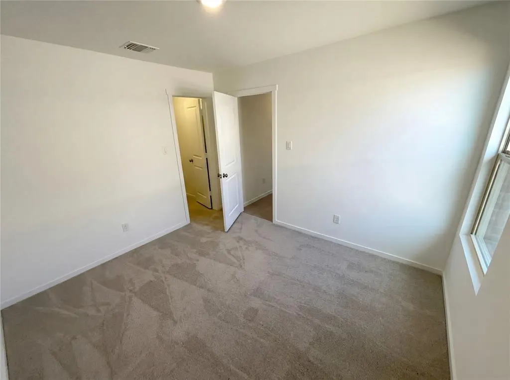 Photo 14 — 3720 Los Cabos Drive, Mustang, OK 73064
