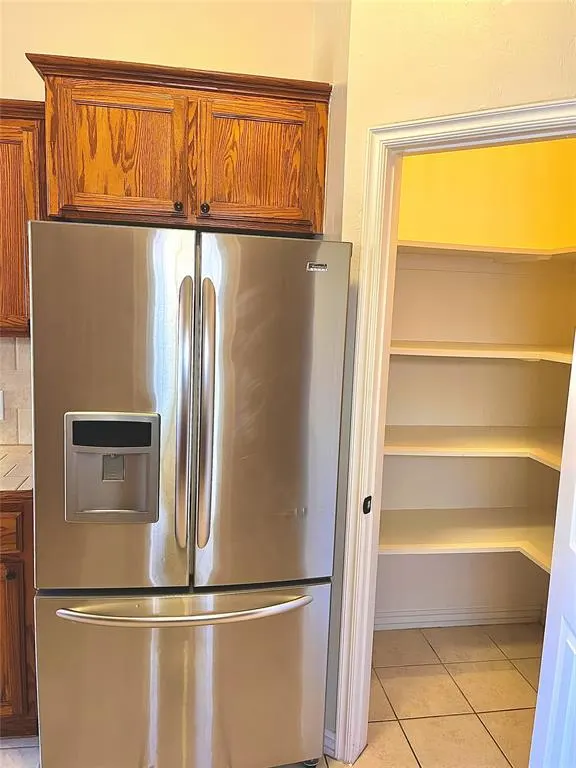 Photo 4 — 929 Eagle Cliff Drive, Norman, OK 73072