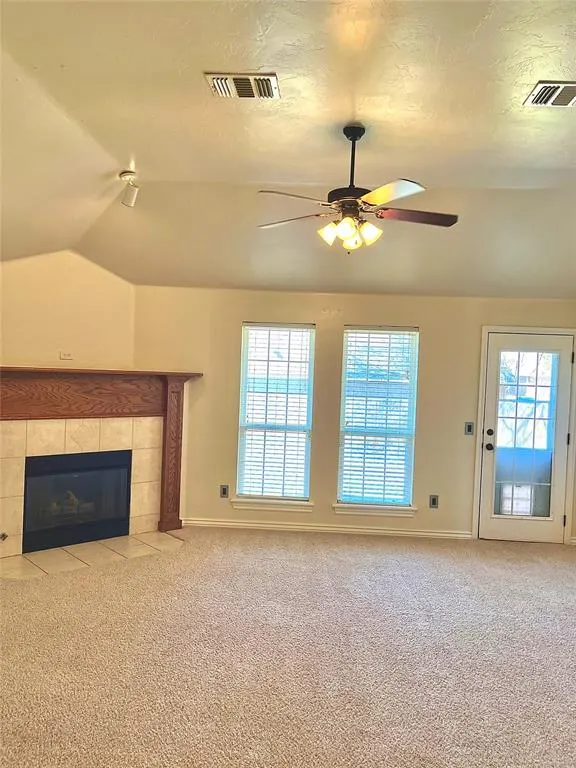 Photo 5 — 929 Eagle Cliff Drive, Norman, OK 73072