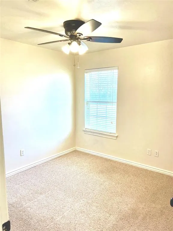 Photo 12 — 929 Eagle Cliff Drive, Norman, OK 73072