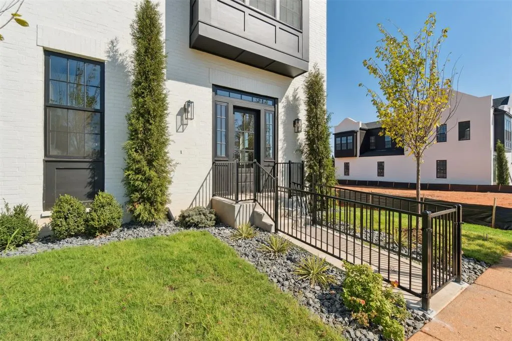 Photo 4 — 18835 Selah Way, Norman, OK 73072