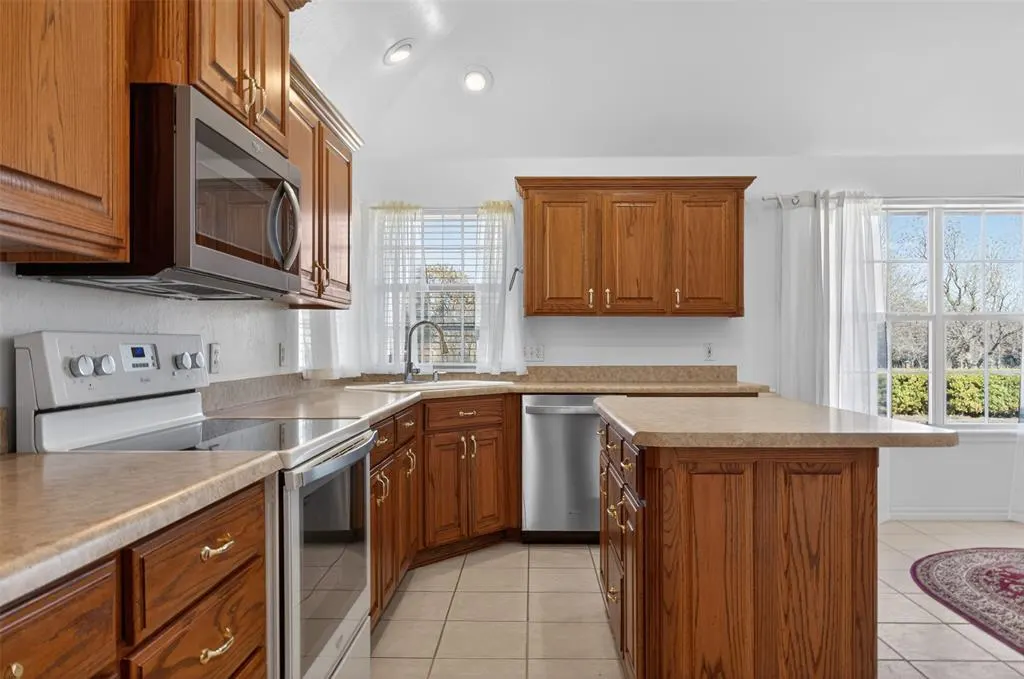 Photo 13 — 2885 NW 16th Street, Newcastle, OK 73065