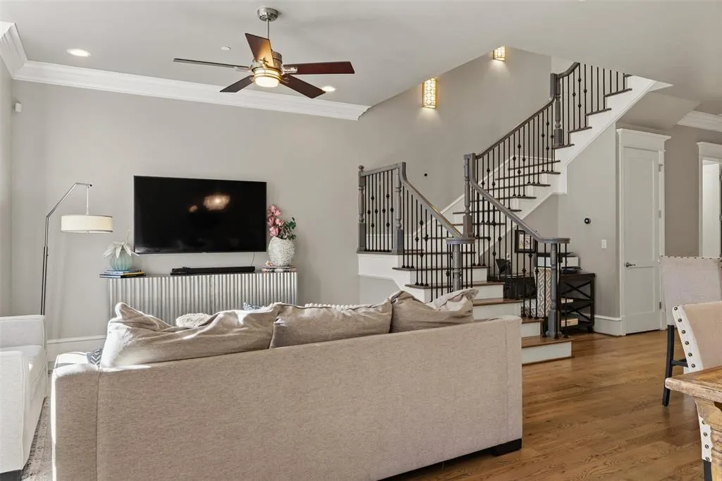 Photo 4 — 419 NE 1st Terrace, Oklahoma City, OK 73104