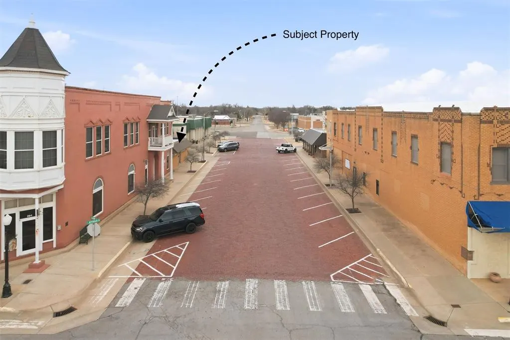 Photo 18 — 115 N Jefferson Avenue, Elk City, OK 73644