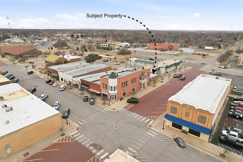 Photo 19 — 115 N Jefferson Avenue, Elk City, OK 73644