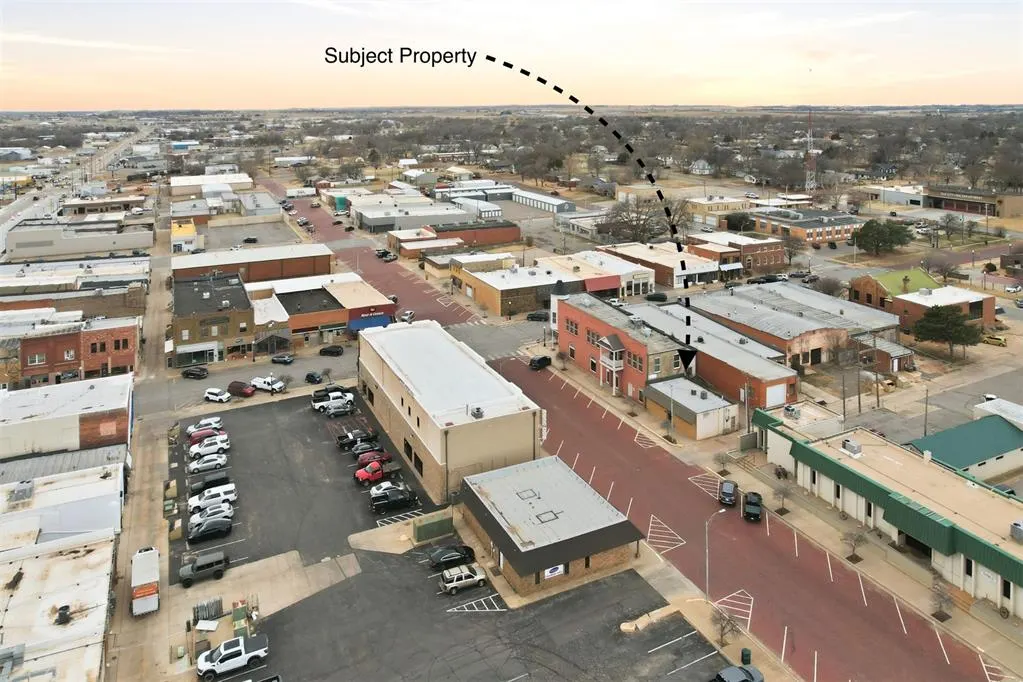 Photo 21 — 115 N Jefferson Avenue, Elk City, OK 73644