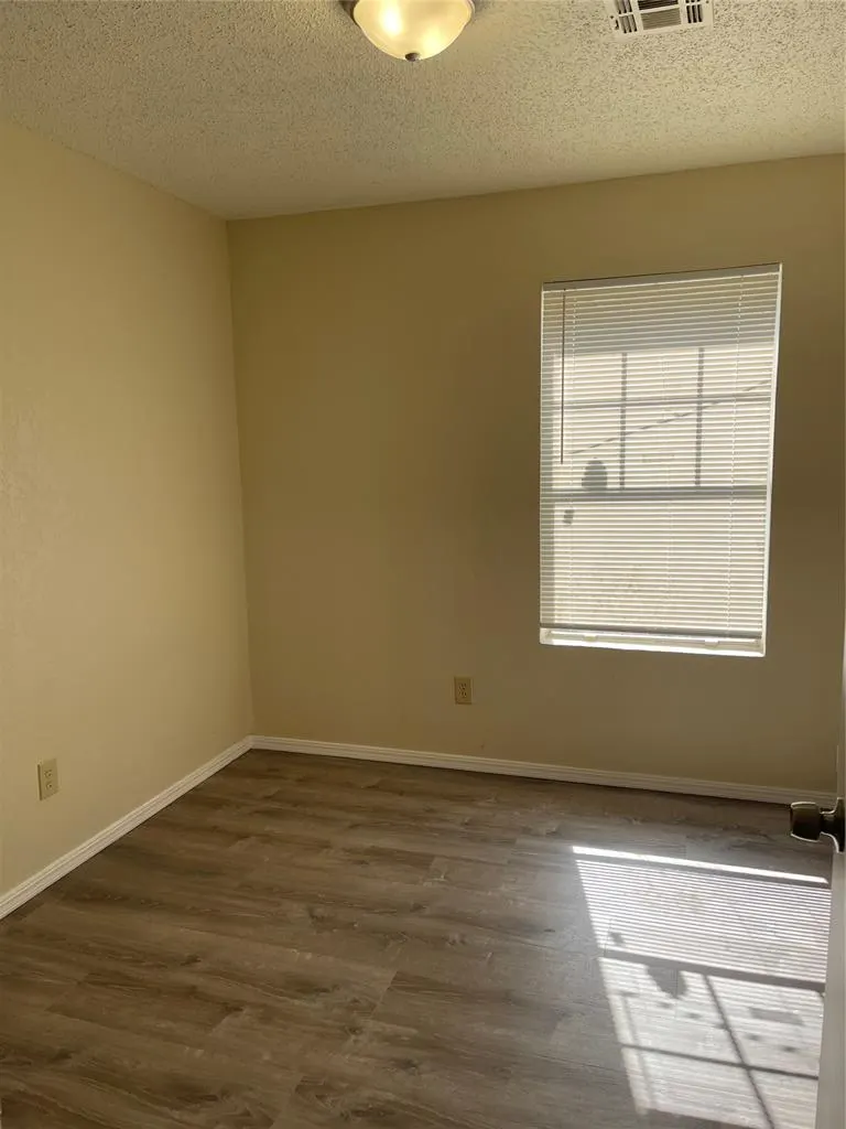 Photo 9 — 6124 SE 47th Street, Oklahoma City, OK 73135