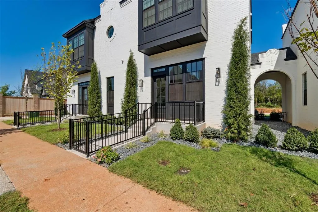 Photo 3 — 18821 Selah Way, Norman, OK 73072