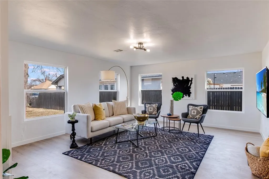 Photo 9 — 1720 NW 19th Street, Oklahoma City, OK 73106