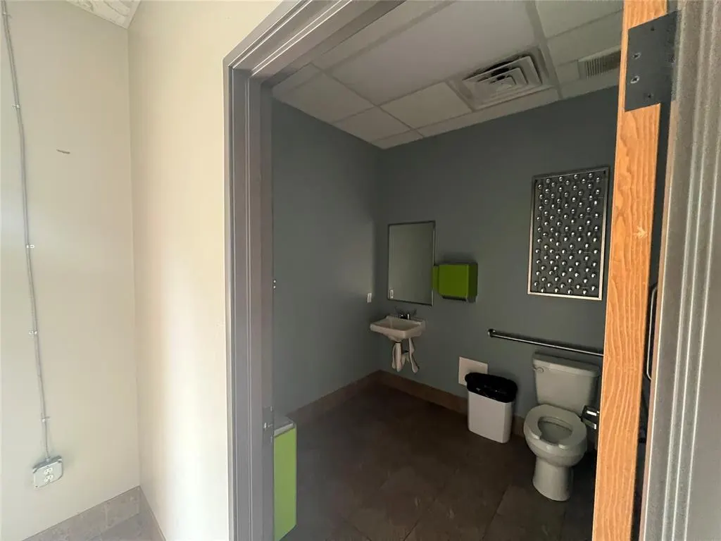 Photo 23 — 10717 N May Avenue C, Oklahoma City, OK 73120