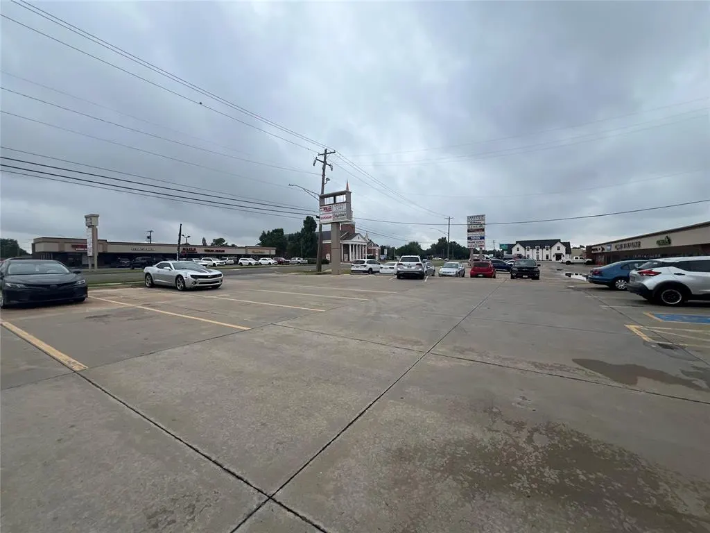 Photo 26 — 10717 N May Avenue C, Oklahoma City, OK 73120