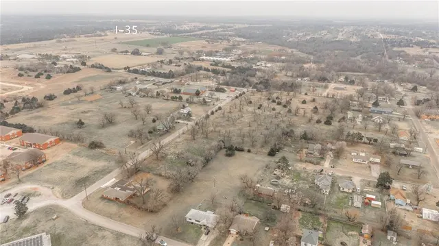Photo 6 — 1923 E Perkins Avenue, Guthrie, OK 73044