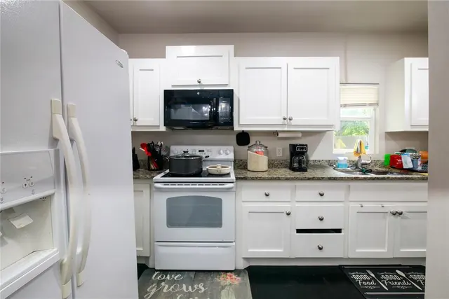 Photo 8 — 216 SE 40th Street, Oklahoma City, OK 73129