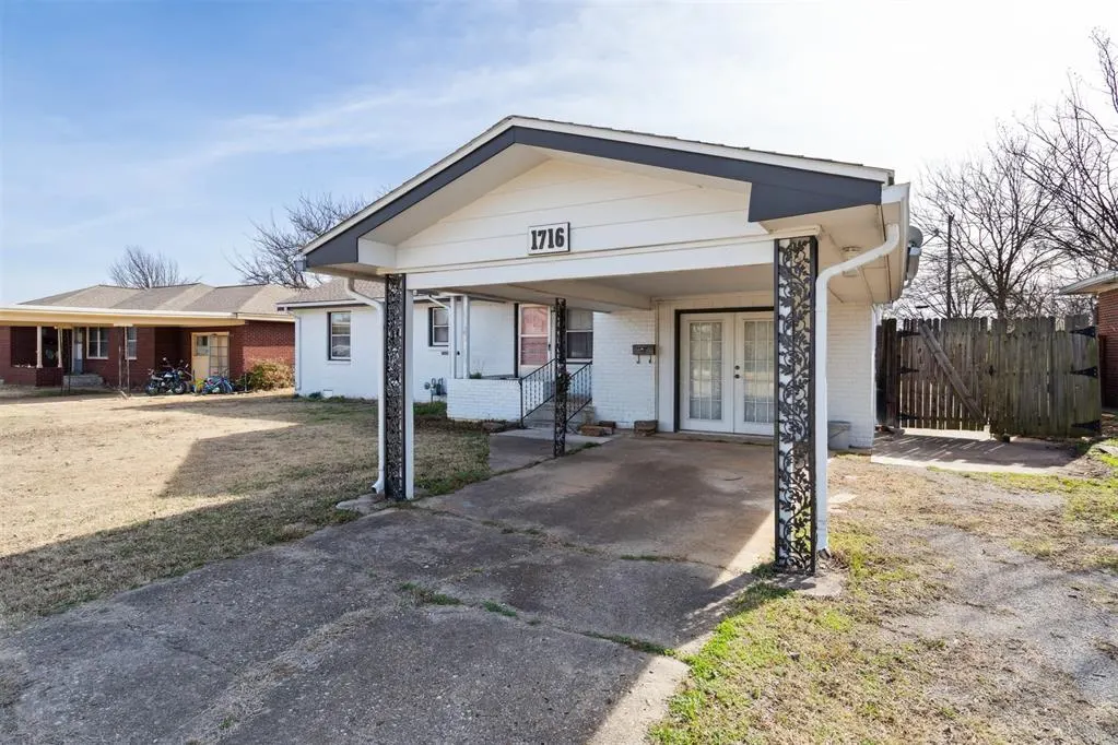 Photo 3 — 1716 S Walnut Street, Pauls Valley, OK 73075