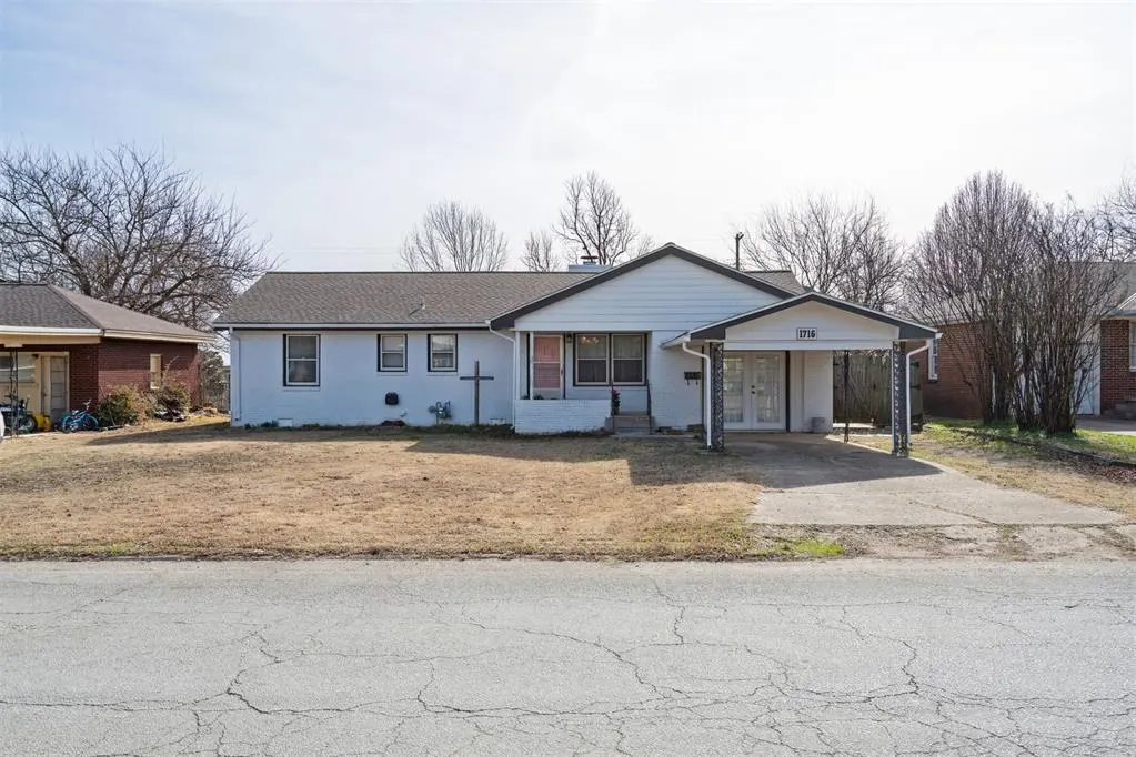 Photo 4 — 1716 S Walnut Street, Pauls Valley, OK 73075