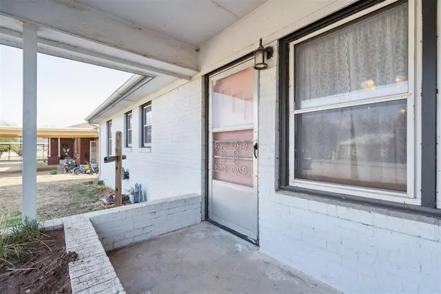 Photo 5 — 1716 S Walnut Street, Pauls Valley, OK 73075