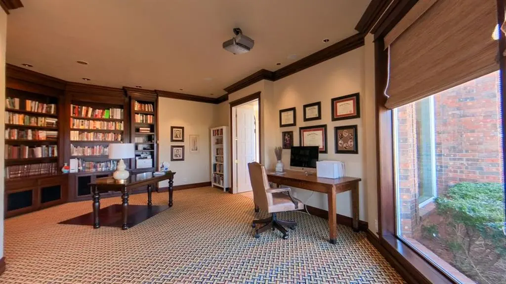 Photo 4 — 184 W Meacham Road, Clinton, OK 73601
