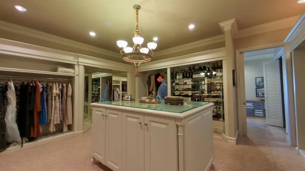 Photo 9 — 184 W Meacham Road, Clinton, OK 73601