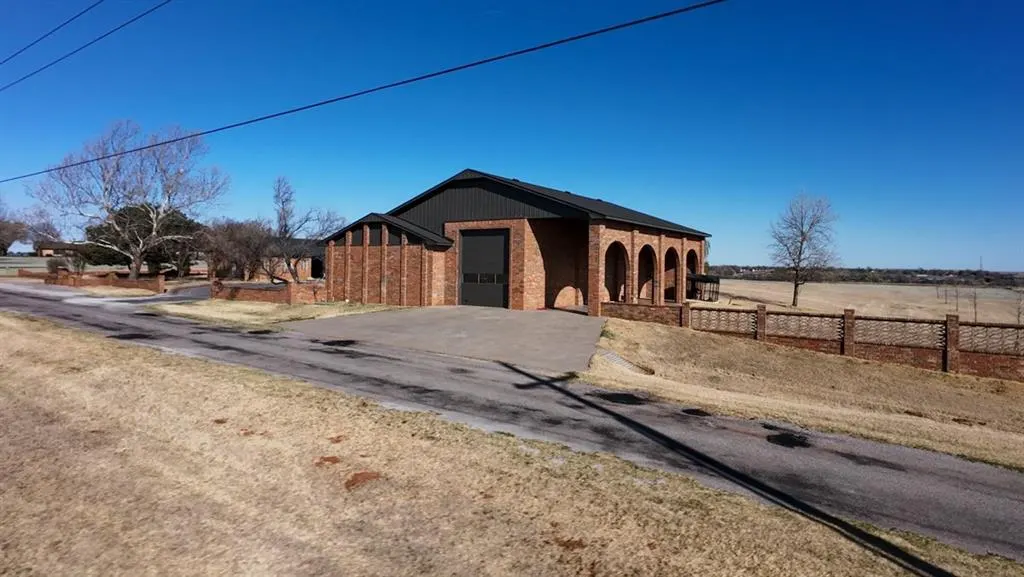 Photo 36 — 184 W Meacham Road, Clinton, OK 73601