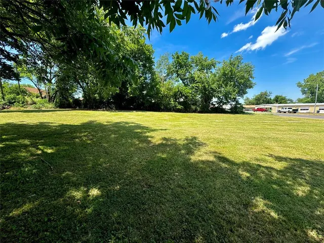 Photo 2 — 523 N Main Street, Seminole, OK 74868