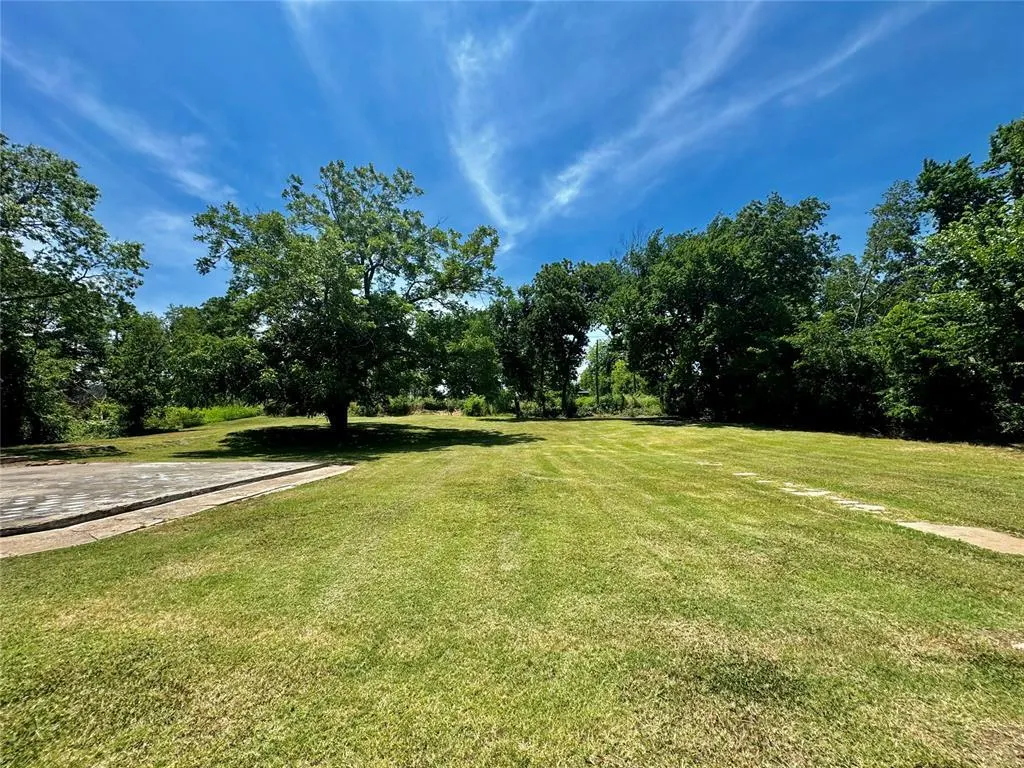 Photo 4 — 523 N Main Street, Seminole, OK 74868