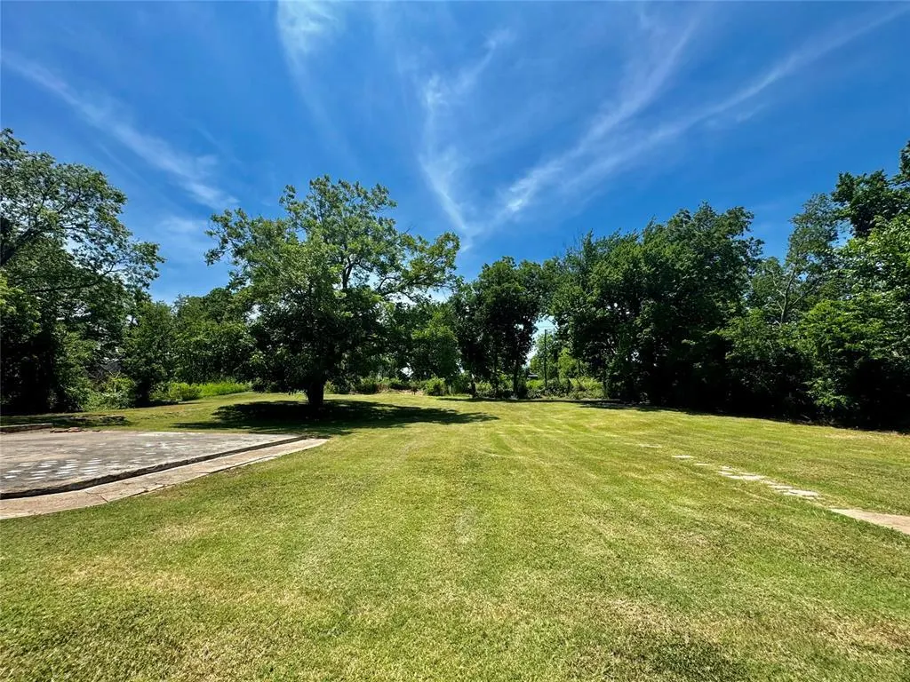 Photo 5 — 523 N Main Street, Seminole, OK 74868