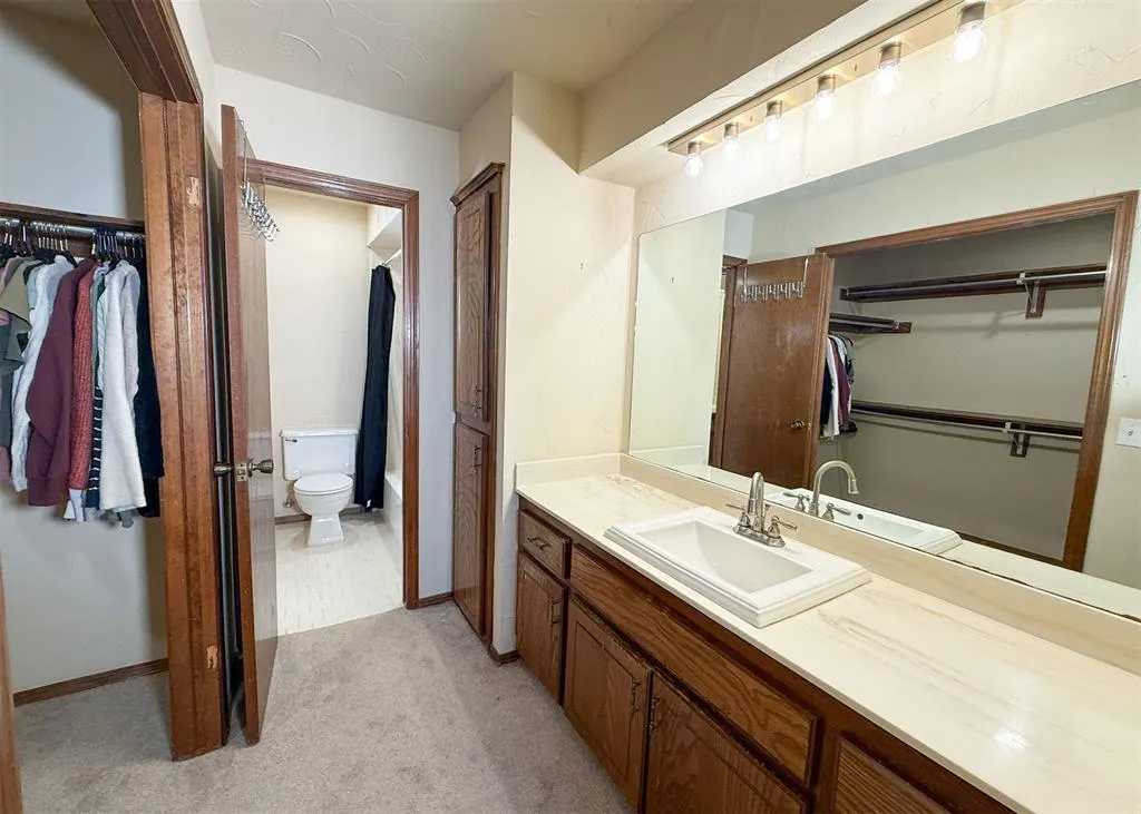 Photo 19 — 4715 Hemlock Lane, Oklahoma City, OK 73162