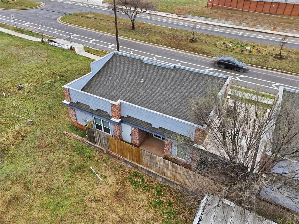Photo 8 — 1300 NE 10th Street, Oklahoma City, OK 73117