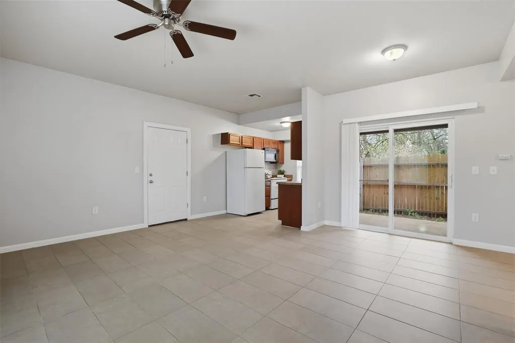 Photo 14 — 1300 NE 10th Street, Oklahoma City, OK 73117