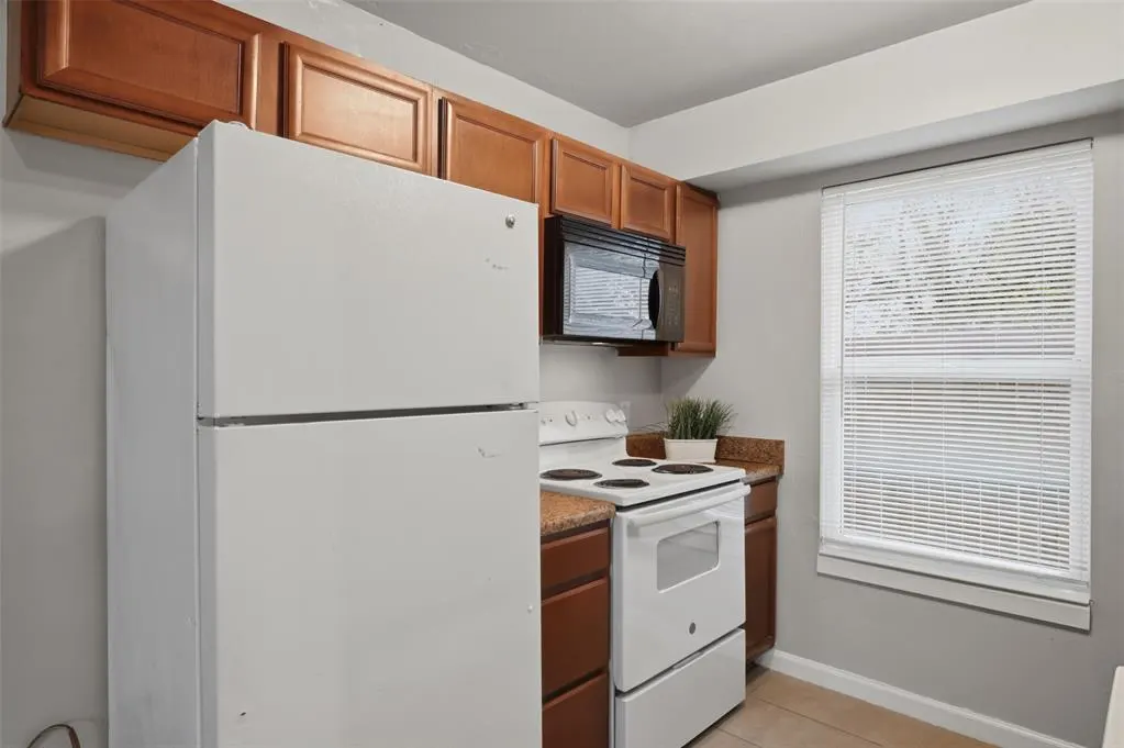 Photo 18 — 1300 NE 10th Street, Oklahoma City, OK 73117