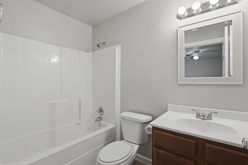 Photo 25 — 1300 NE 10th Street, Oklahoma City, OK 73117