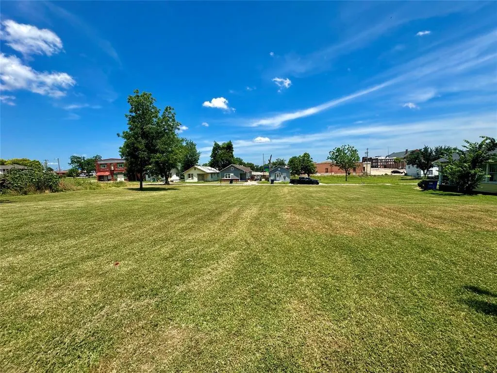 Front exterior — 423 N Park Street, Seminole, OK 74868