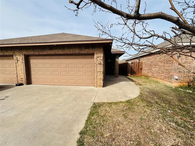 Front exterior — 701 NE 19th Street, Newcastle, OK 73065